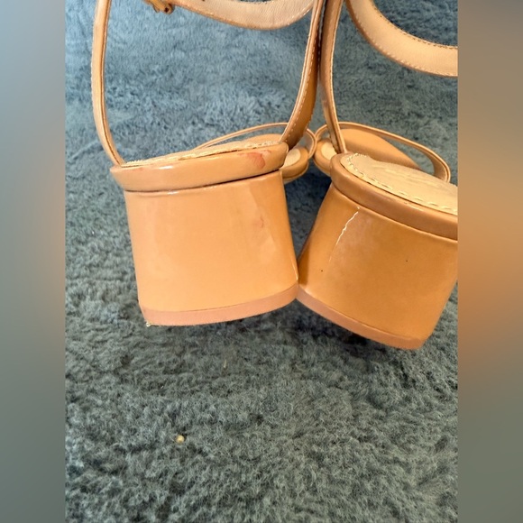 Women’s Tory Burch Nude Strappy Open Toe Block Heels Size 6 GUC Logo Designer - Picture 7 of 7